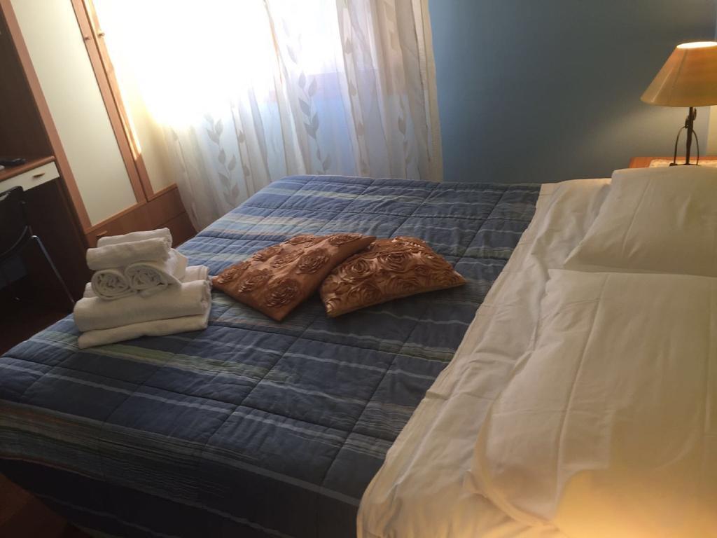 Moon House B&B Cagliari Bagian luar foto