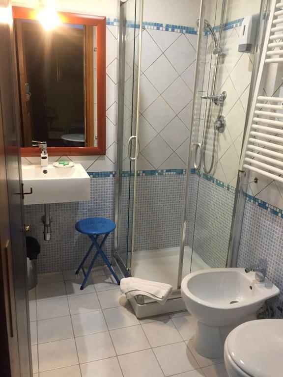 Moon House B&B Cagliari Bagian luar foto