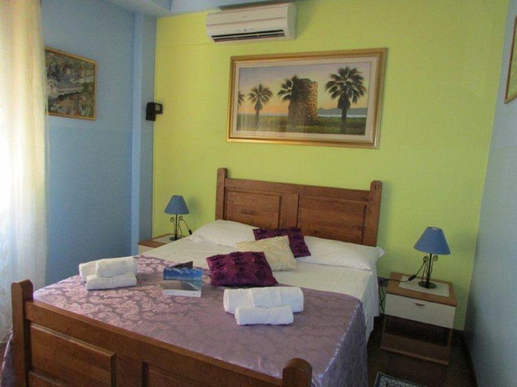 Moon House B&B Cagliari Bagian luar foto